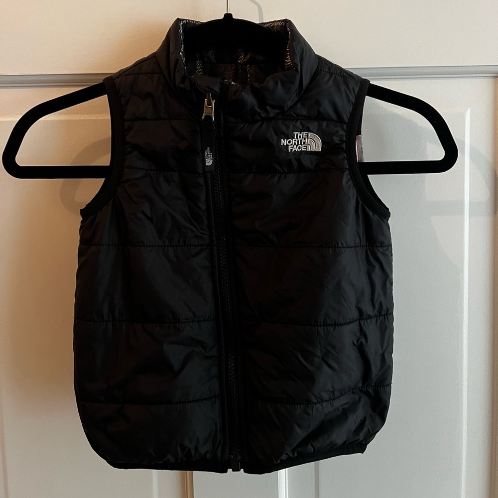 The North Vest Black Puffer Vest Reversible 12-18M Baby Boy Pristine Condition